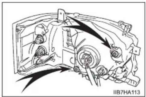 TOYOTA HiAce (2014) - ■When removing the headlight unit - 1
