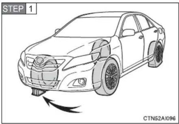 TOYOTA Camry Hybrid (2010) - Replacing a flat tire - 1