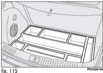 Technical line drawing of a car rear compartment with internal compartments (no text or symbols)