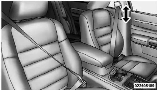 Chrysler 300 SRT (2009) - Adjustable Upper Shoulder Belt Anchorage - 1