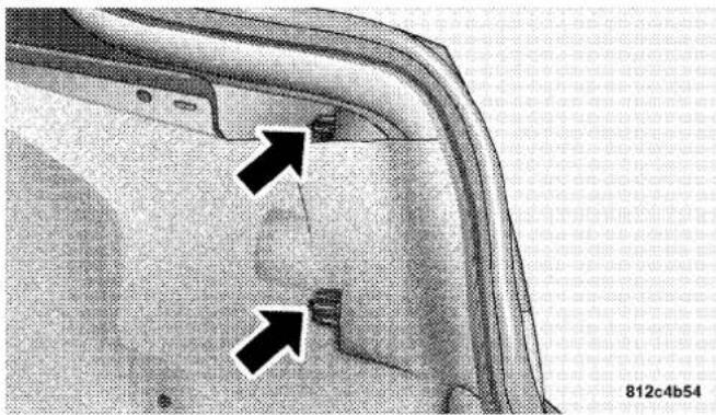 Chrysler 300 SRT (2009) - BULB REPLACEMENT - 1