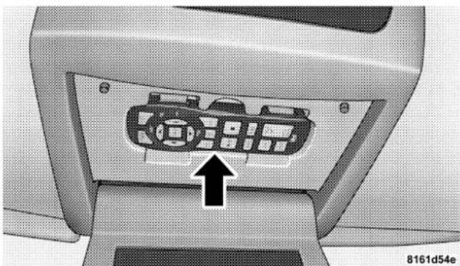 JEEP Grand Cherokee SRT (2007) - UNDERSTANDING YOUR INSTRUMENT PANEL 215 - 2