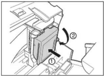 CANON FAX-B822 - V yě tej nomou BJ kazetu z obalu, odstraňte oranžové ochranné víč ko a pásku ②. - 2