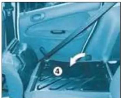 Interior view of a car showing the seatbelt and dashboard (no visible text or symbols)