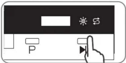 Diagram showing a device control panel with buttons, battery, and indicator finger pointing to a button labeled 'P'