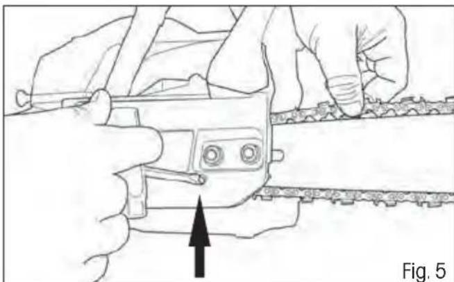 Fieldmann FZP 5216-B - Installing the guide bar and chain - 7