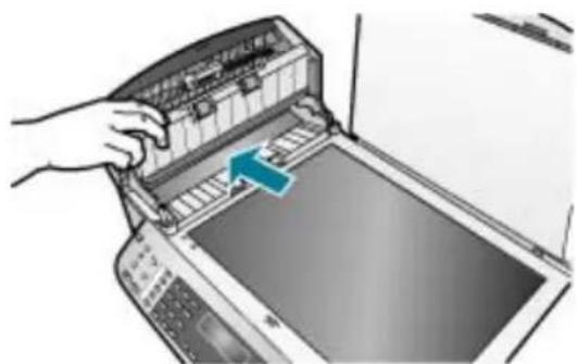 HP Officejet 6300 All-in-One - Odstranění uvíznutého papíru z automatického podavače dokumentů - 4
