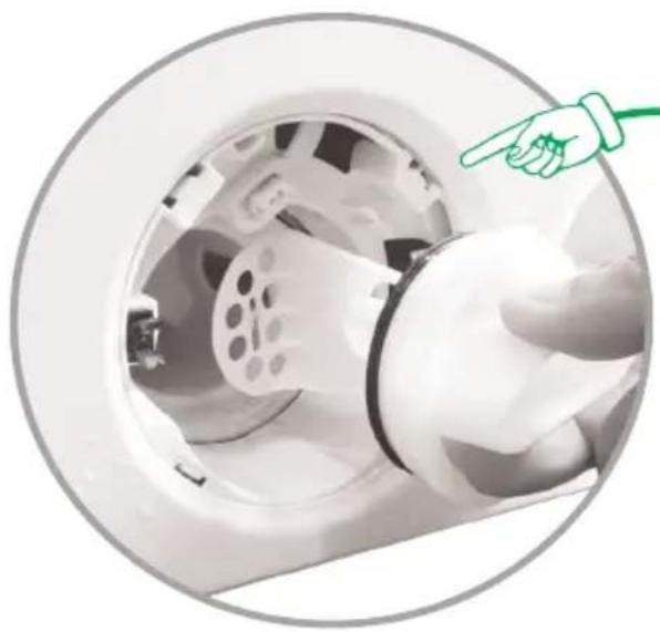 BEKO B5WFU58418WCSHBC - Chcete-li vyčistit znečištěný filtr a vypustit vodu: - 4