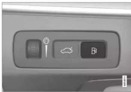 VOLVO S90 (2024) - Opening and closing the fuel filler flap - 2