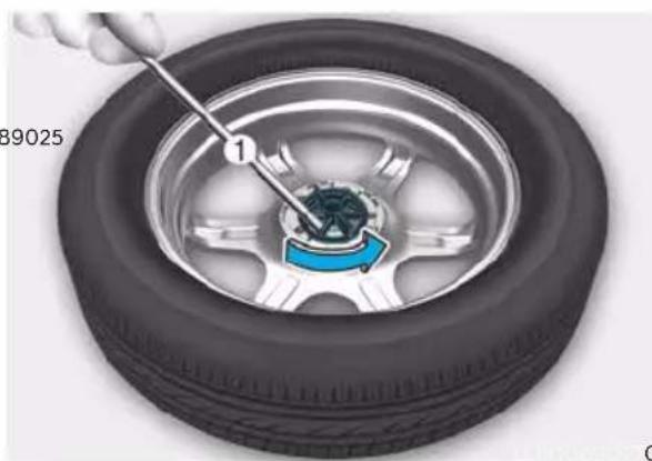 HYUNDAI Genesis GV80 (2024) - Jack and Tools - 3