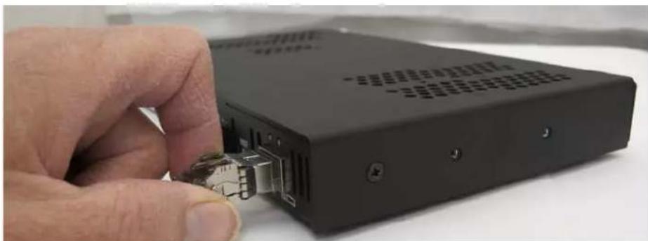 AMX Enova DGX-O-DXF-MMD - To remove and replace an SFP+ fiber optic transceiver: - 2