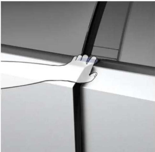 TESLA Cybertruck (2024) - Opening and Closing Doors from Outside - 2