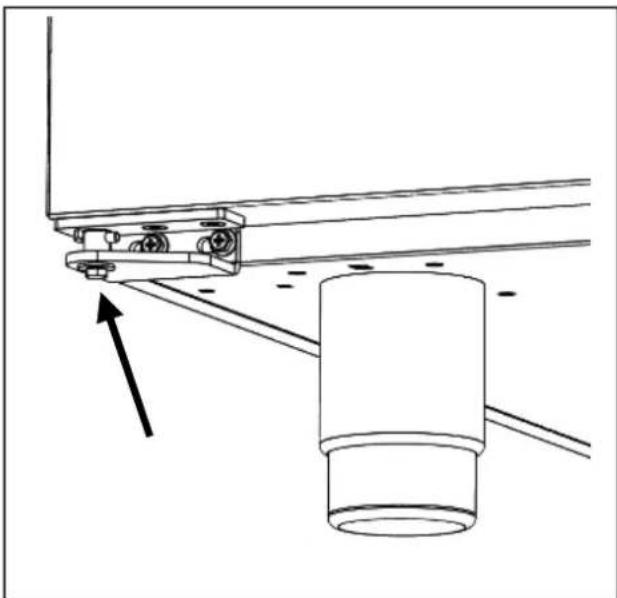 LIEBHERR FRTSvg 7523 - Demontáž dveřního závěsu se zavírací pružinou - 2