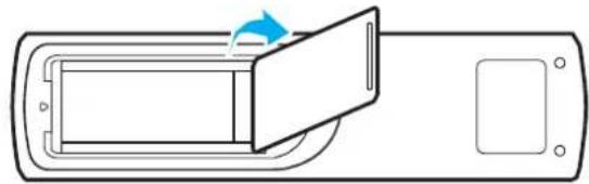 OPTOMA 3652RK - Installing/Replacing the Remote Control Batteries - 1