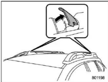 SUBARU Outback Premium (2025) - pinched could result in injury. - 1