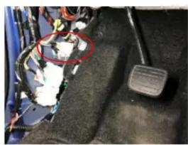 PIONEER CA-R-ISU.002AE - Connect cables to the car side as follow: - 2