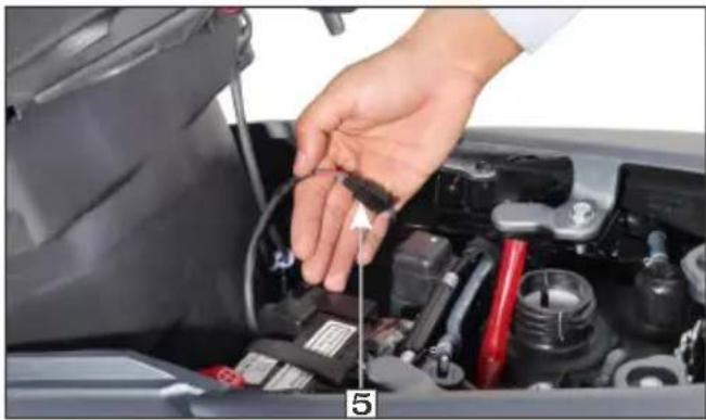 HERO Xoom Combat Edition (2024) - Center compartment Removal - 5