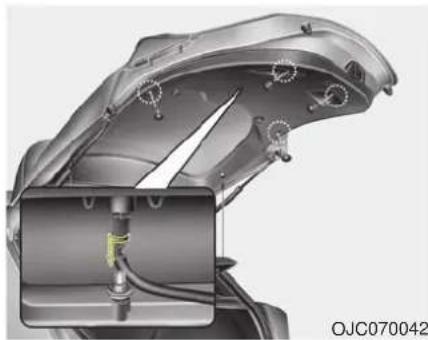 HYUNDAI ix20 (2018) - High mounted stop light replacement (if equipped) - 1