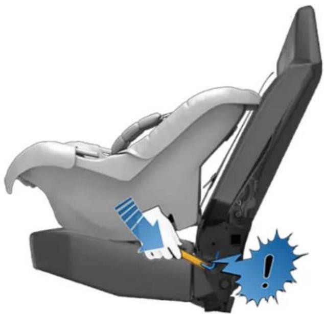 TESLA Cybertruck (2025) - Installing LATCH (ISOFIX) Child Seats - 2