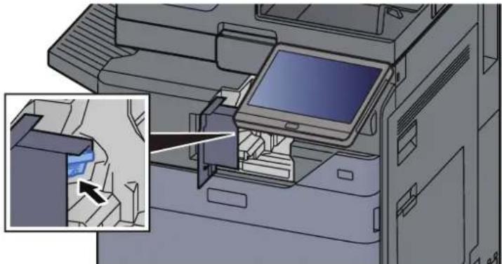 Utax 7058i - Vložte držák kazety na sponky. - 1