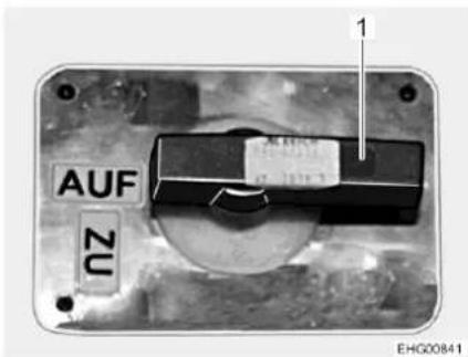 AUF ZU 1 EHG00841