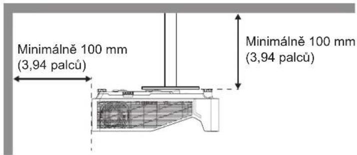 Diagram showing battery charge distribution before and after a photo of a hand holding a battery, with Chinese text labels.