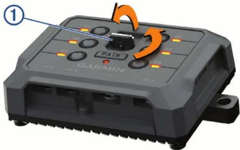 GARMIN DriveTrack 72 - Otevření předního krytu - 1