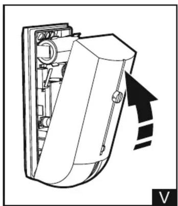 Technical line drawing of a mechanical device with internal components and an arrow indicating motion (no text or symbols)