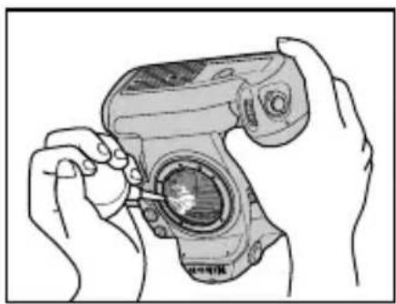 NIKON D2H - ローパスフィルターのクリーニング方法 - 1