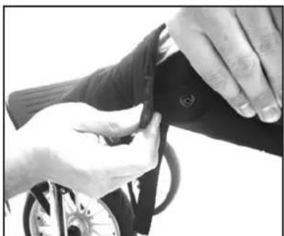 Emmaljunga Twin Cangaroo - Attaching the left seat unit fabrics: - 1