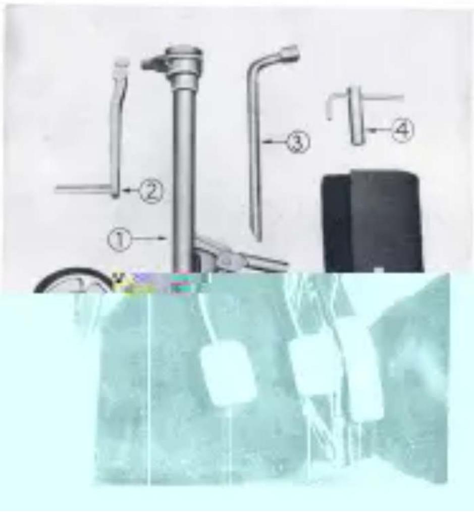 Technical diagram of a bicycle support structure with numbered components and labeled parts