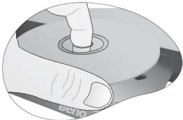 BENQ DE320 - Loading a disc - 1