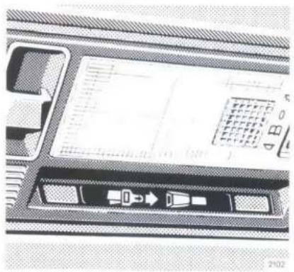 Mercedes-Benz 260 E (1988) - Restraint System — Seat Belts, Seat Belt Tensioners, Airbag - 1