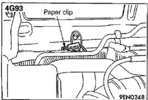 4G93 Paper clip 9EN0248