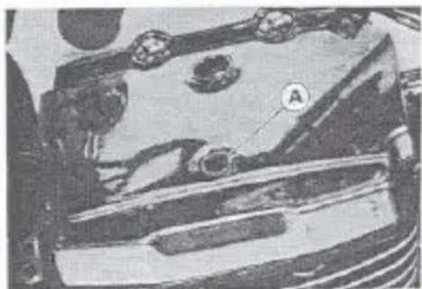 MITSUBISHI Vulcan 800 (1996) - Cylinder Head Cover Installation - 2