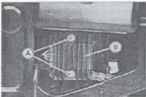 Technical diagram showing labeled components A and B in a mechanical or electrical assembly, with arrows indicating direction of movement.