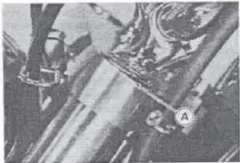 MITSUBISHI Vulcan 800 (1996) - Front Fork Installation - 1