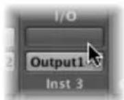 APPLE Logic Express 8 - To insert an effect plug-in: - 2