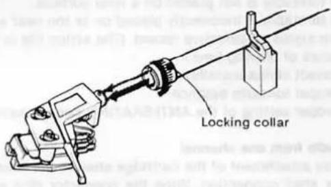 Locking collar