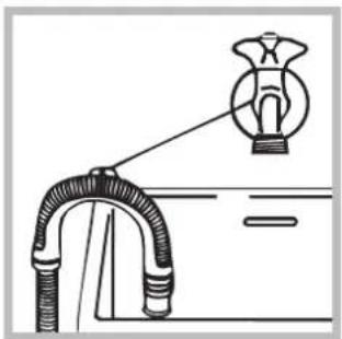 HOTPOINT AQS73D 29 EU/A - Collegamento del tubo di scarico - 2