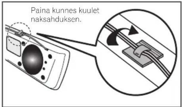 Paina kunnes kuulet naksahduksen.