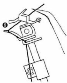 HUSQVARNA Huskylock 700 - Enhebrado del ancora superior - 4