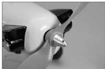 E-flite J-3 Cub 450 - COWLING PREPARATION• VOBEREITUNG MOTORHAUBE• preparazione della capottina Motore - 14