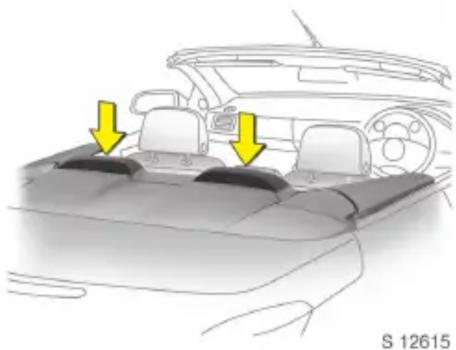 Vauxhall Astra TwinTop (2007) - Rollover protection system - 1