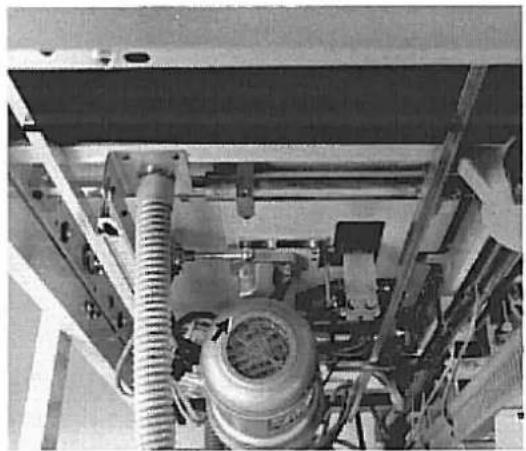 Dürkopp Adler 741 - Connecting the Sewing Uunit Electrically and Pneumatically - 3