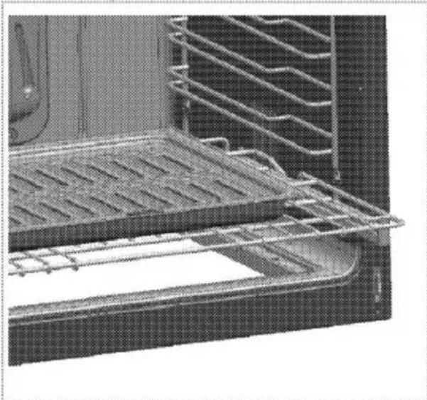 BLOMBERG BDFP 34550 SS - Placing the wire shelf and tray onto the telescopic racks properly - 1
