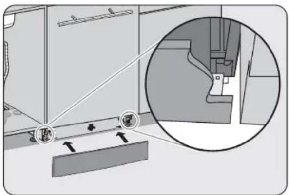 Diagram showing mechanical assembly with labeled components and an inset magnified view of a component detail