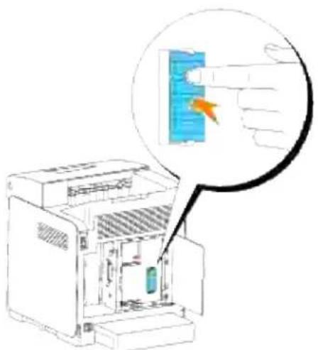 DELL 3110cn - Installering af et hukommelseskort - 4