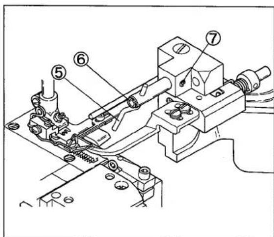 Technical diagram of a mechanical assembly with numbered components, likely a lathe or clamp mechanism.