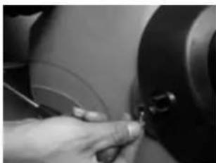 Meec Tools 721-111 - Fitting the ejector unit - 4
